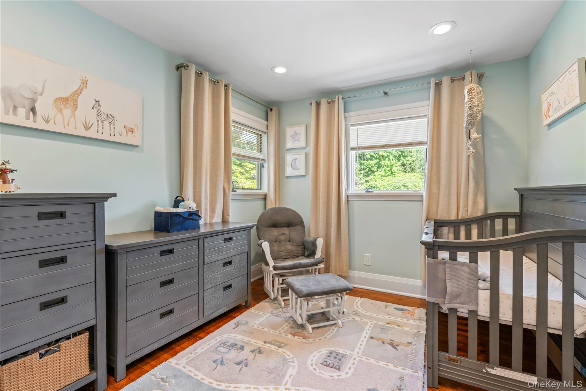 2 Lydia Court, Searingtown, NY 11507