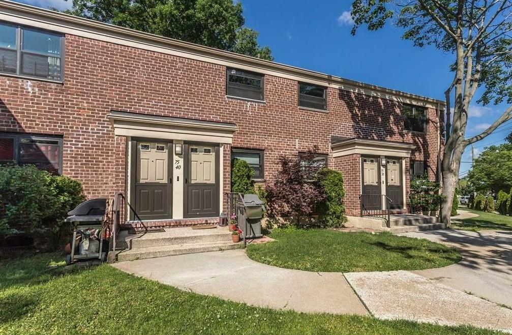 75-40 Springfield Boulevard # #Lower, Oakland Gardens, NY 11364