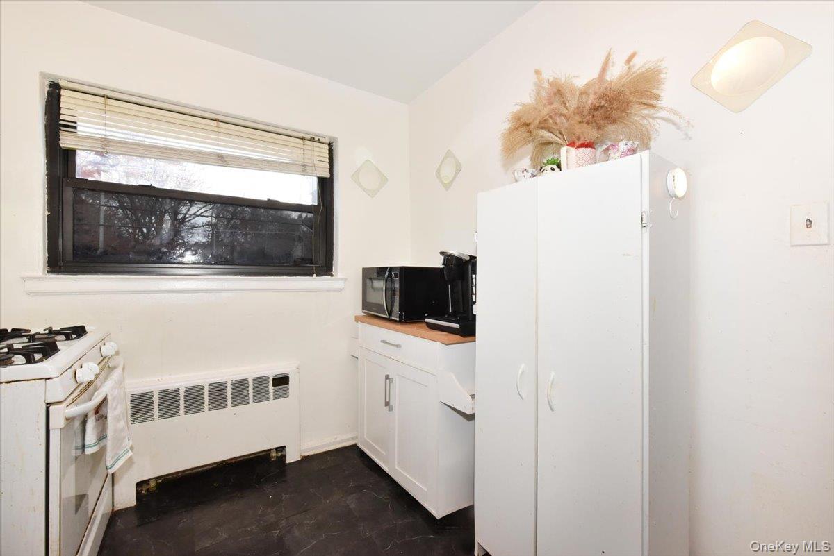 75-40 Springfield Boulevard # 1, Oakland Gardens, NY 11364