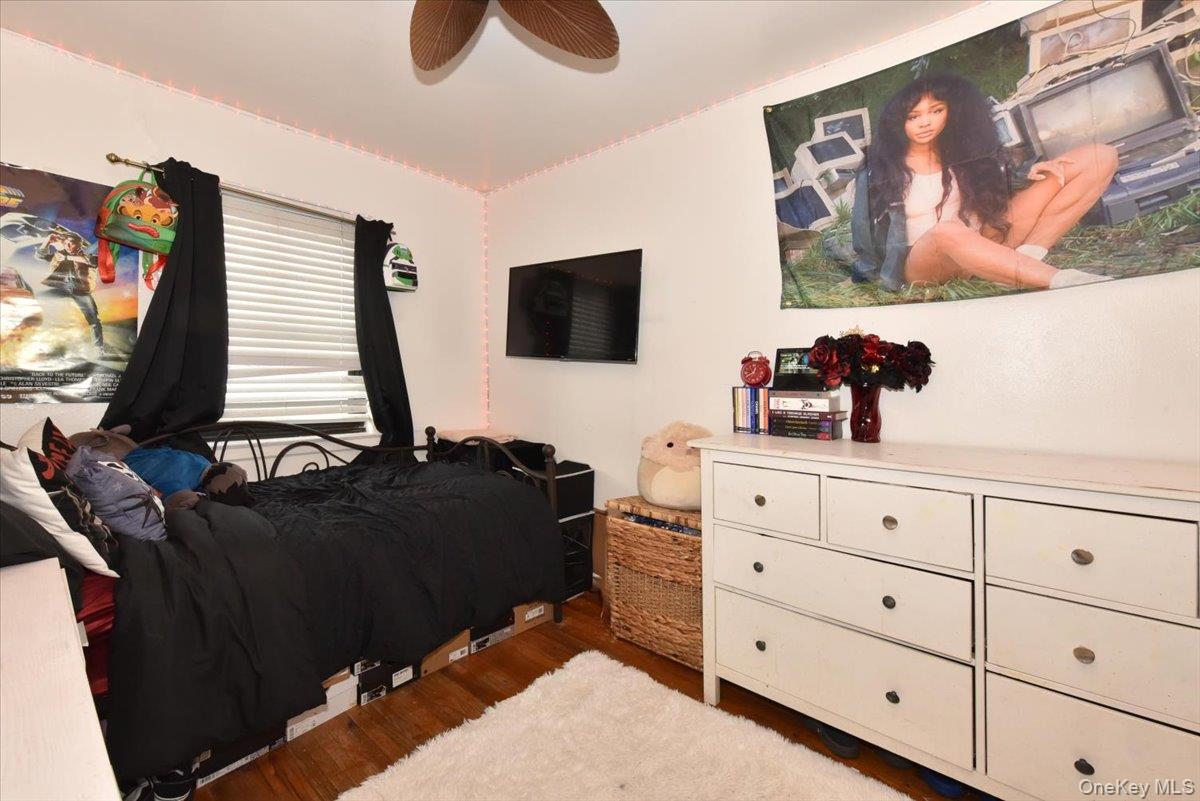 75-40 Springfield Boulevard # 1, Oakland Gardens, NY 11364