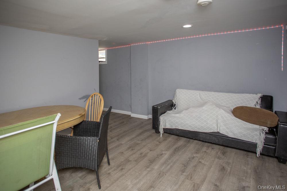 1227 Little East Neck Road, West Babylon, NY 11704