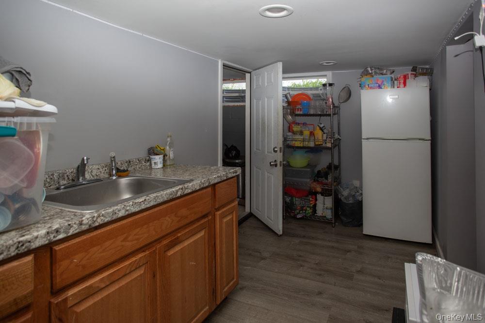 1227 Little East Neck Road, West Babylon, NY 11704