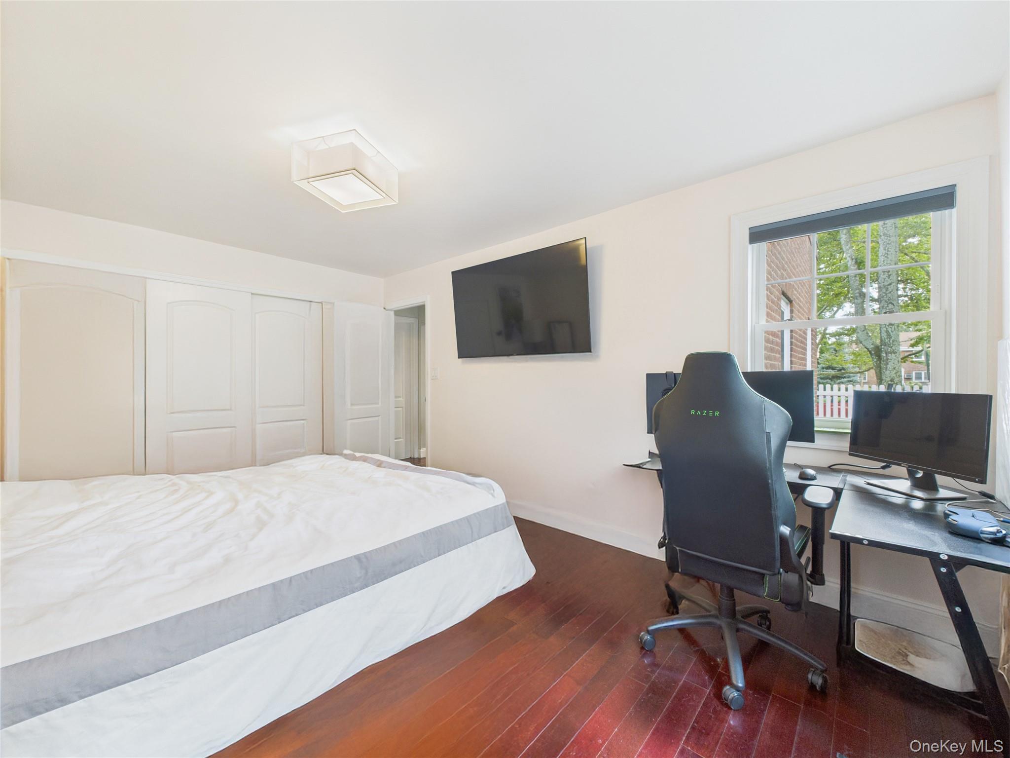 22439 Kingsbury Avenue # A, Oakland Gardens, NY 11364