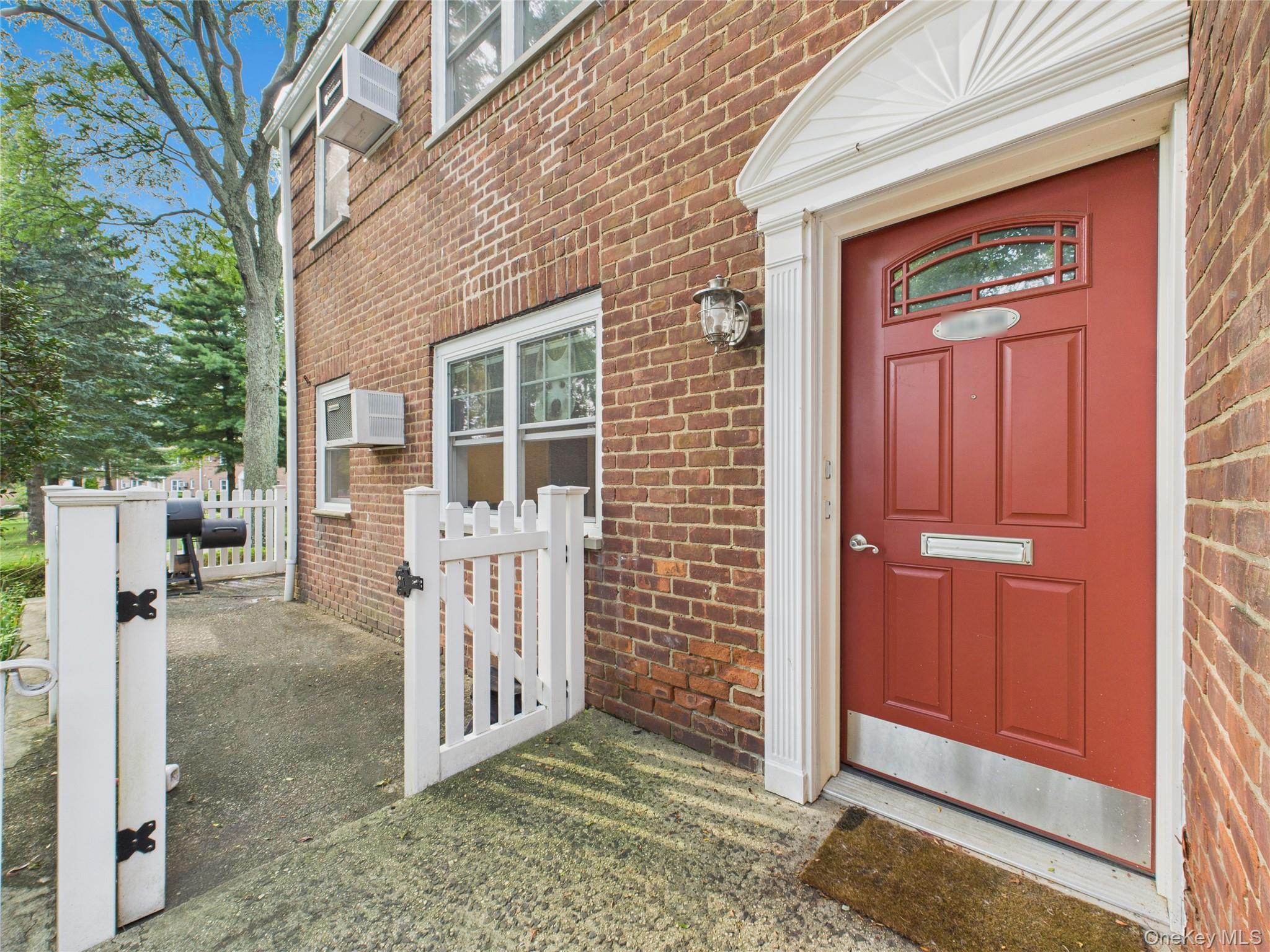 22439 Kingsbury Avenue # A, Oakland Gardens, NY 11364