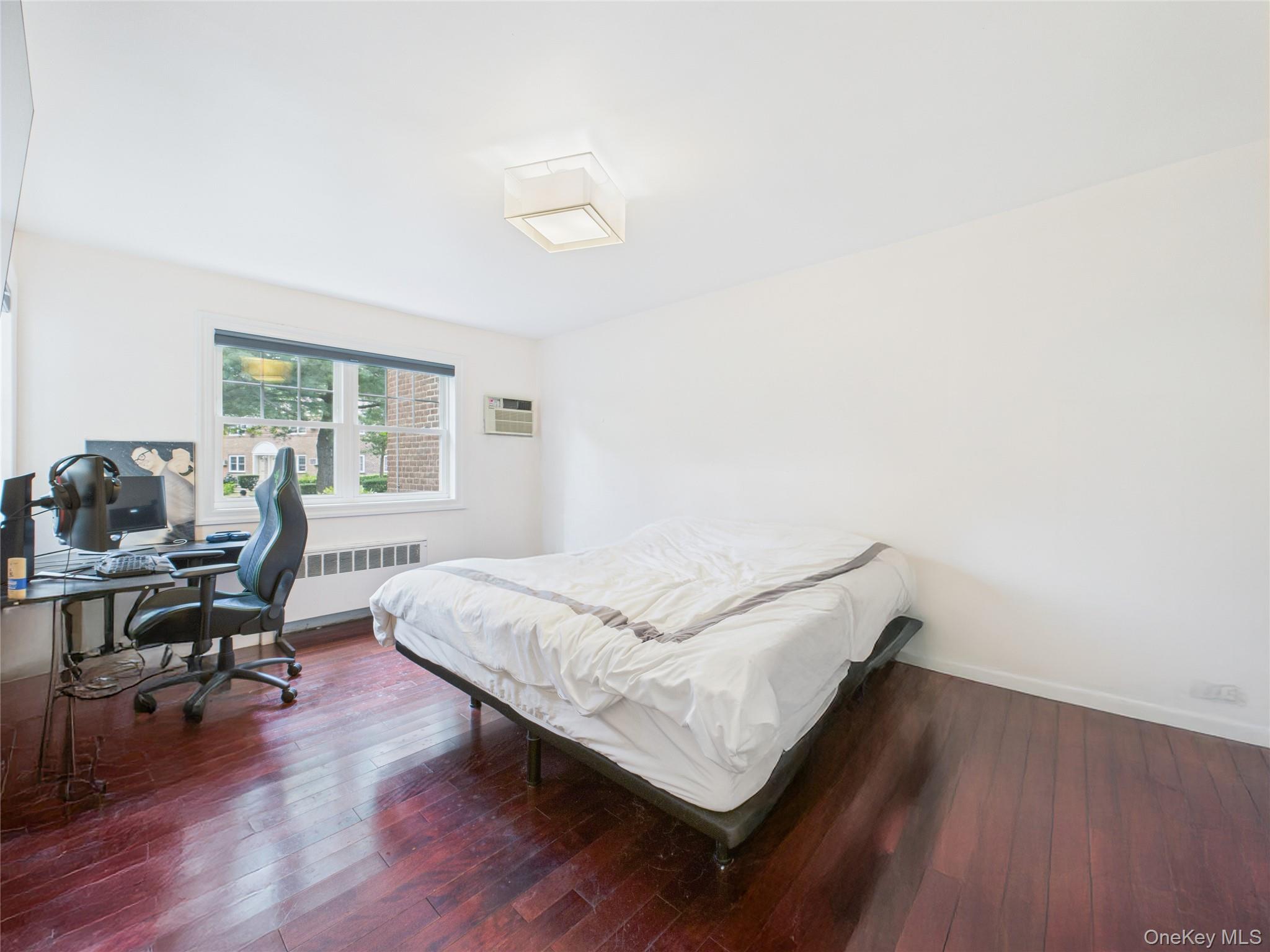 22439 Kingsbury Avenue # A, Oakland Gardens, NY 11364