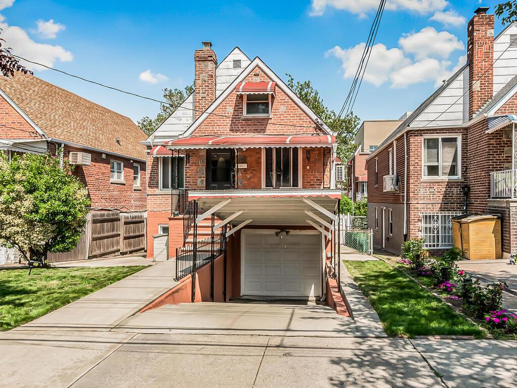2548 Young Avenue, Bronx, NY 10469