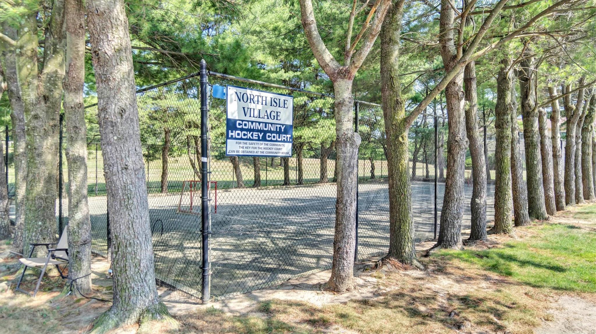 224 Pointe Circle N # 224, Coram, NY 11727