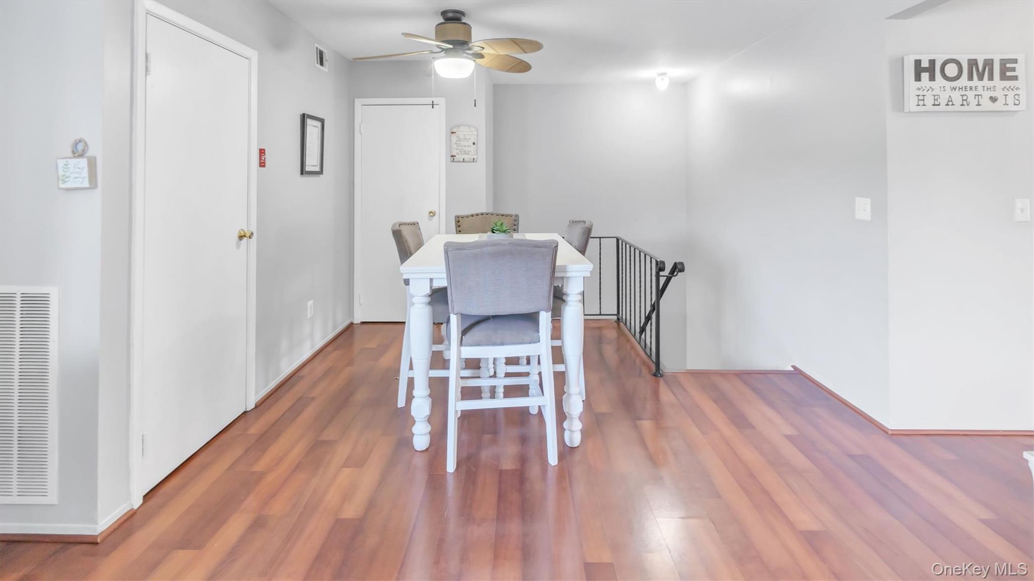 224 Pointe Circle N # 224, Coram, NY 11727