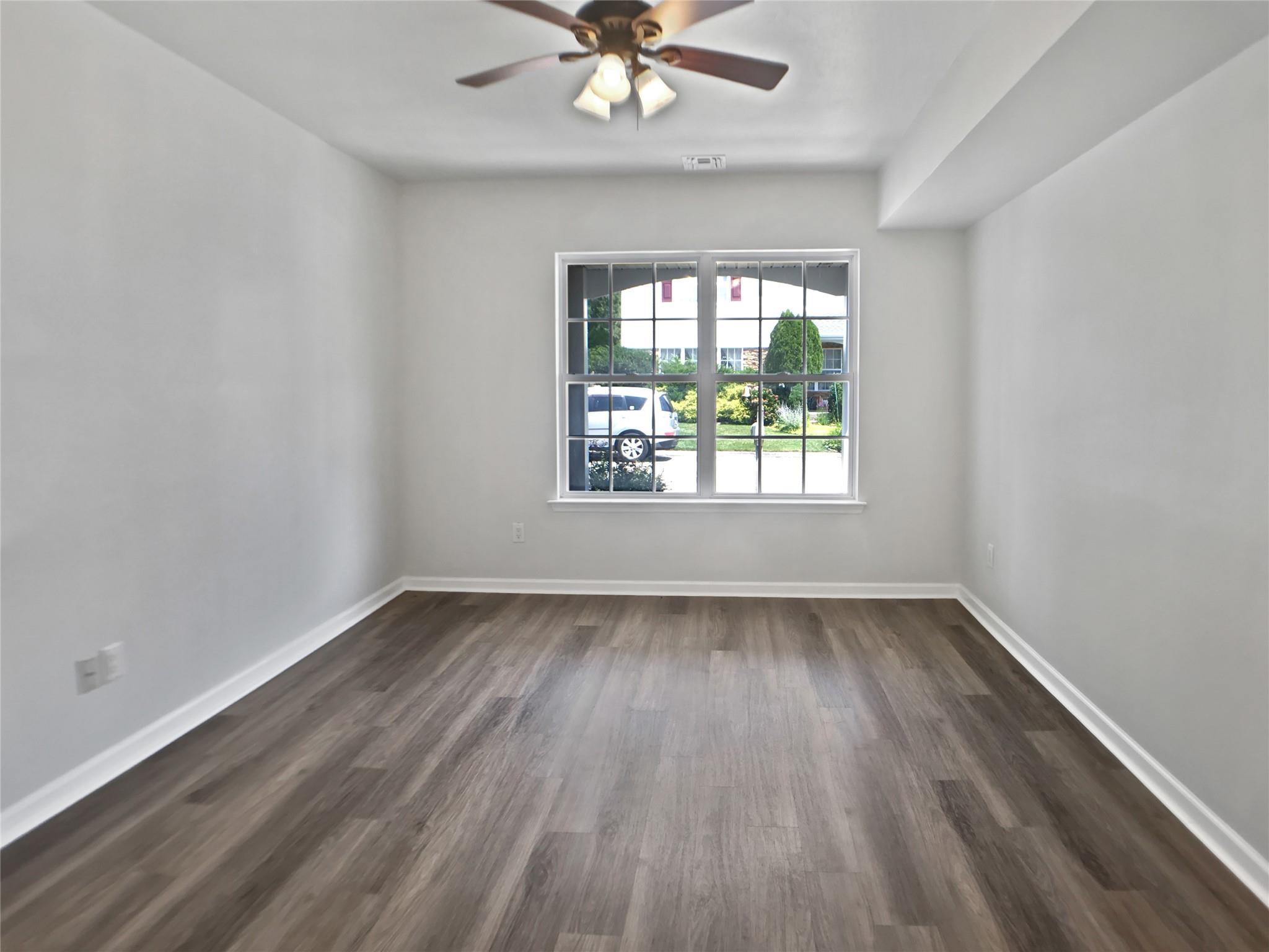 5 Lori Lane, Middle Island, NY 11953