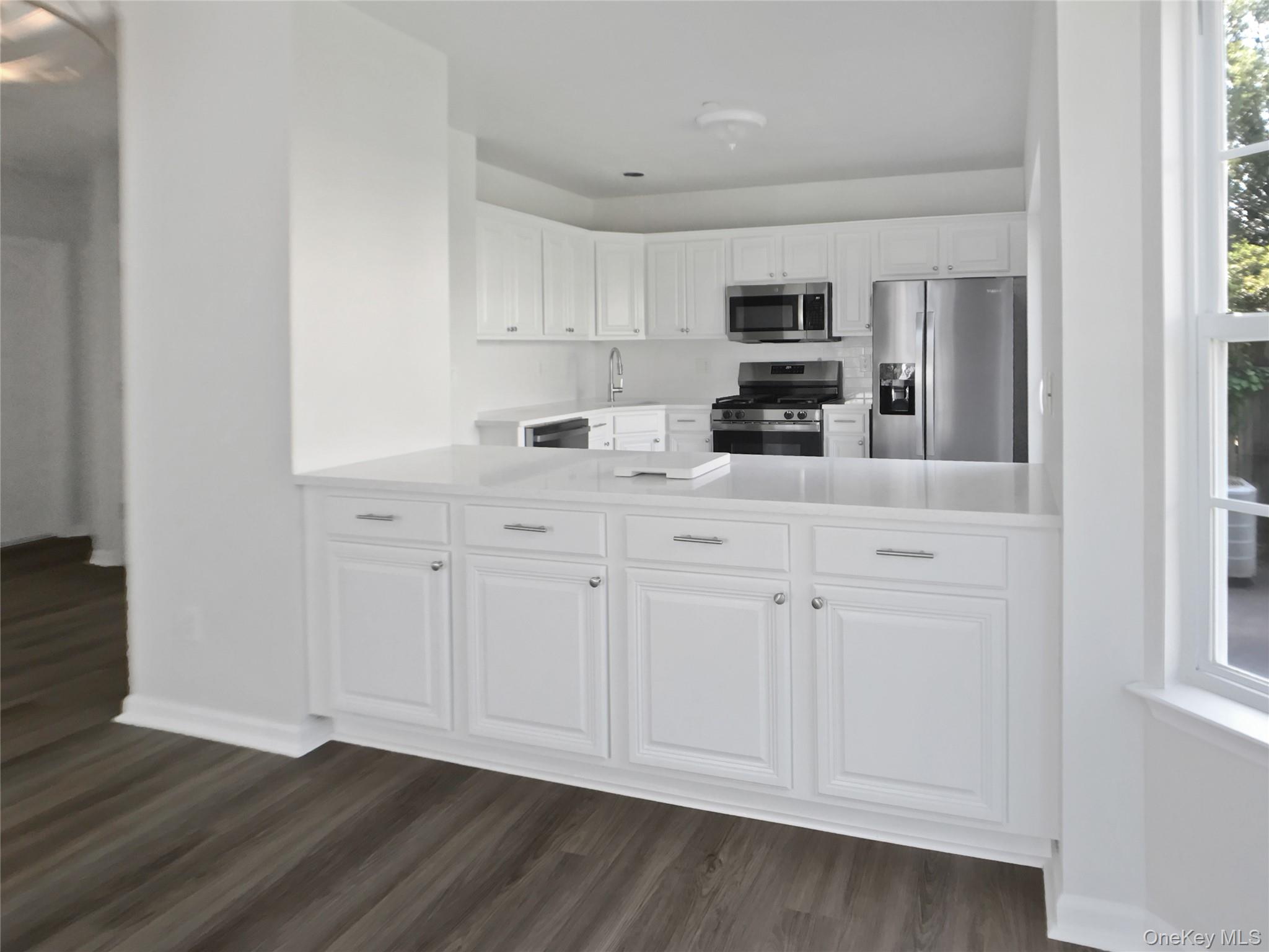 5 Lori Lane, Middle Island, NY 11953