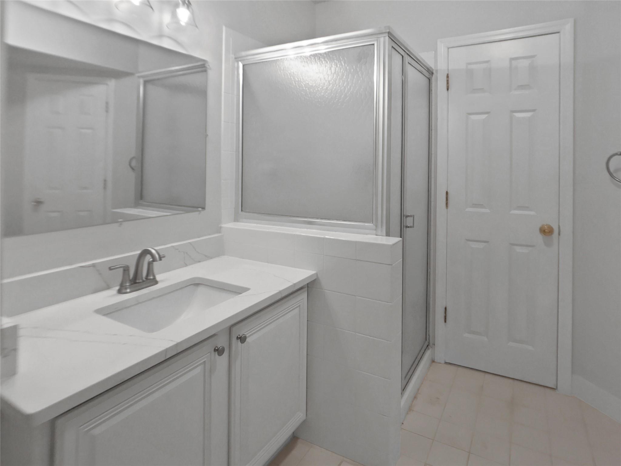 5 Lori Lane, Middle Island, NY 11953