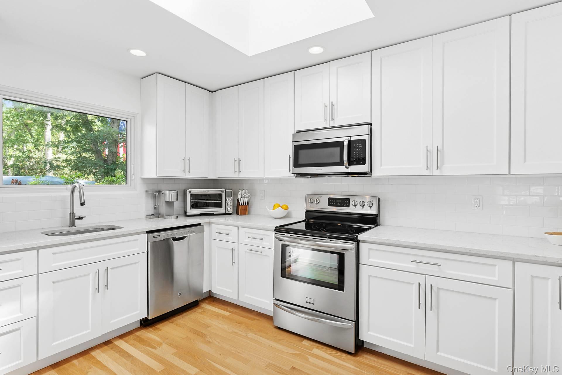 35 Ely Brook Road, East Hampton, NY 11937