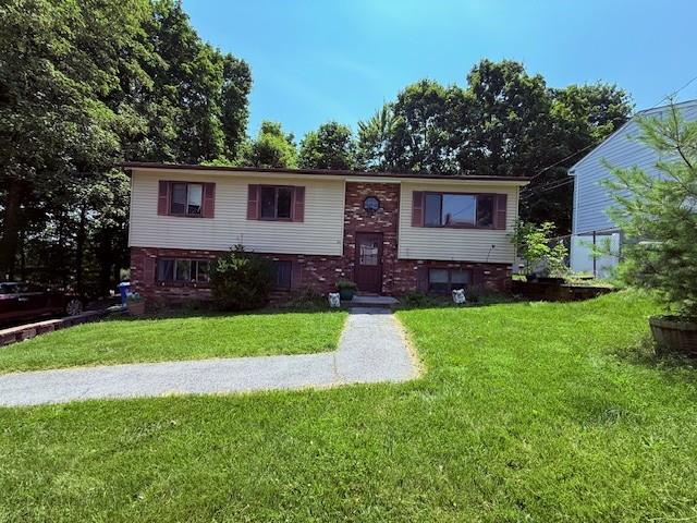 2 Mountain Avenue, Middletown, NY 10940