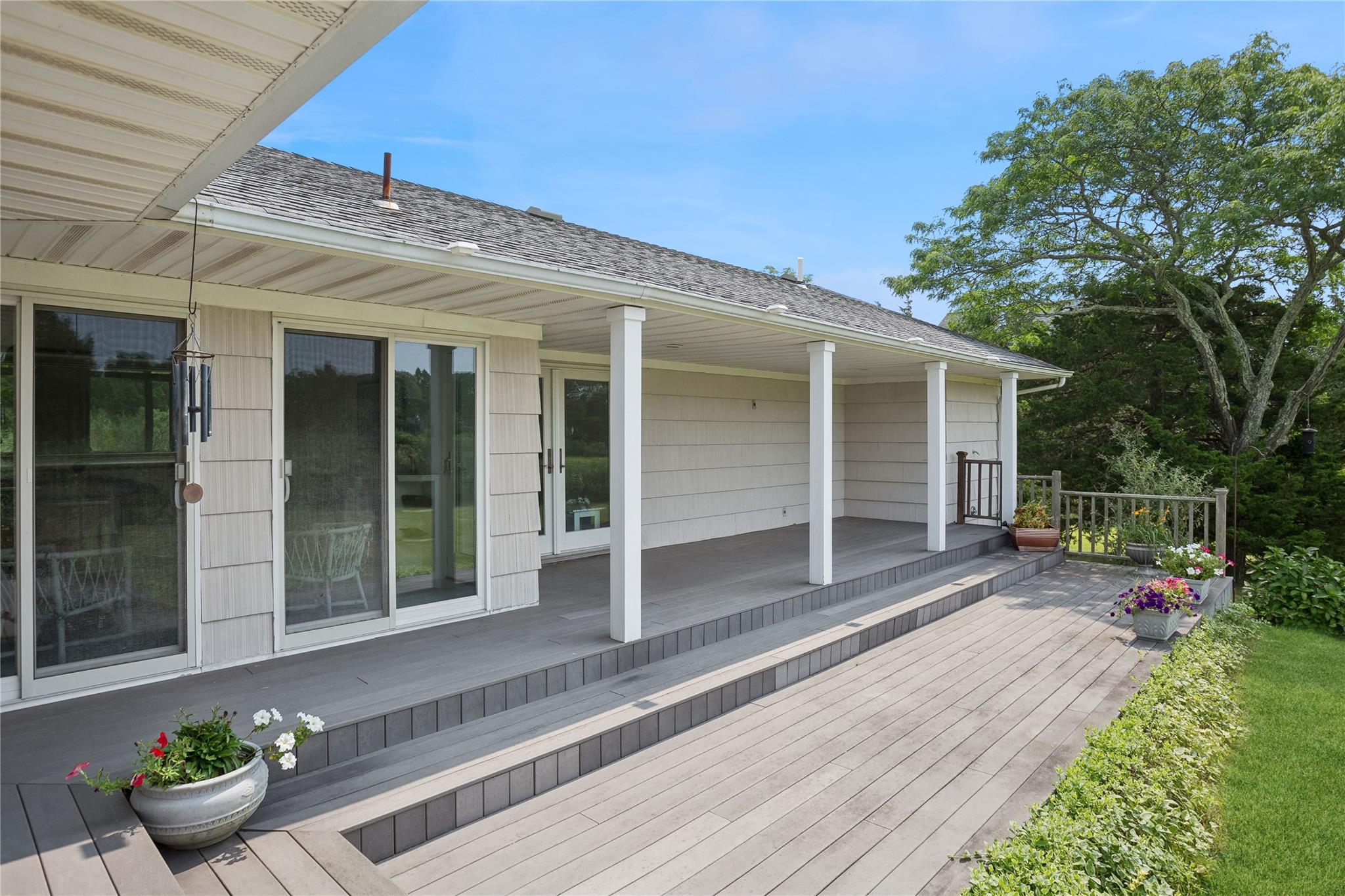 33 Beach Road, Laurel, NY 11948