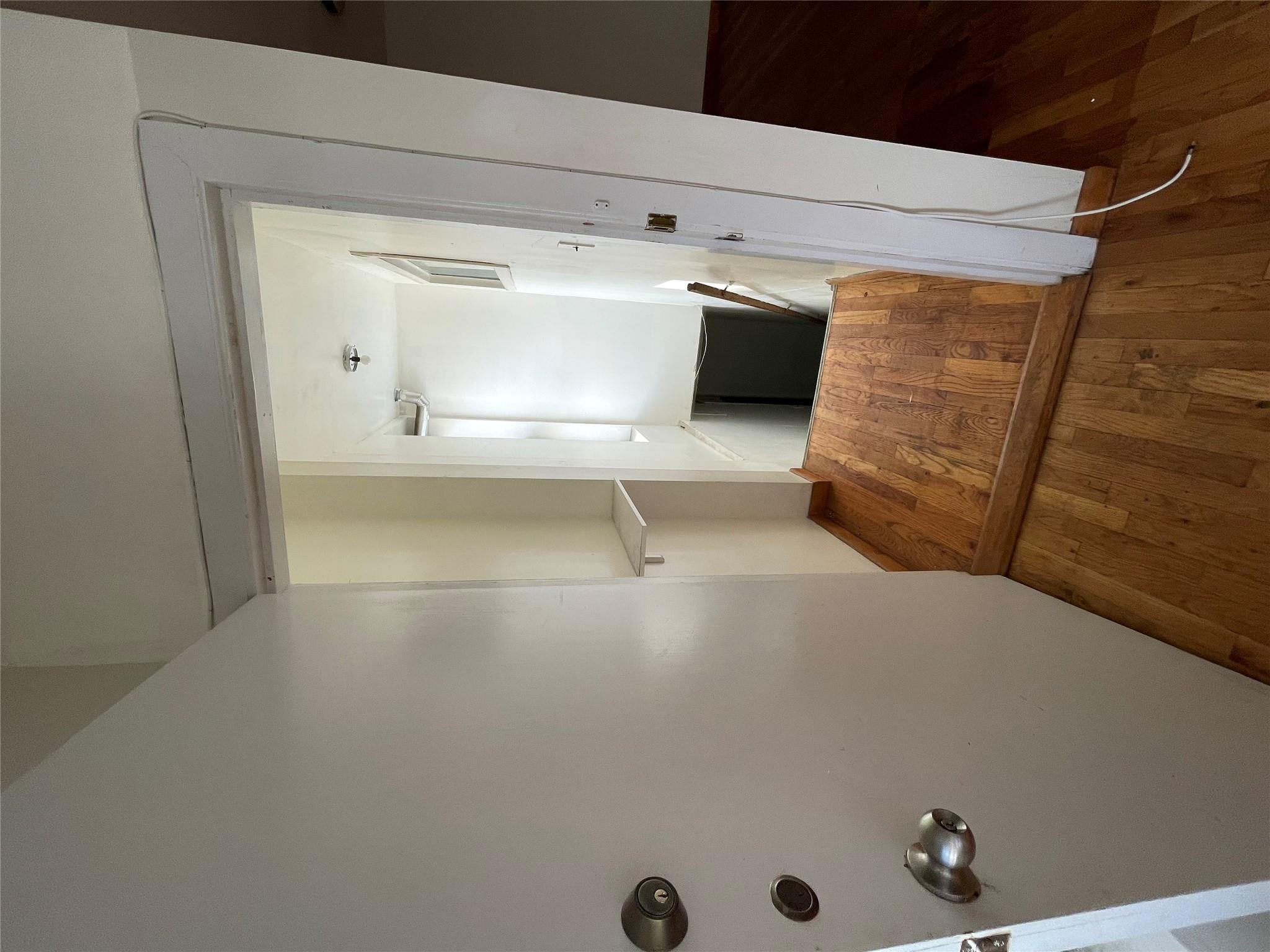 41-10 29th Street # 2nd Fl, Long Island City, NY 11101