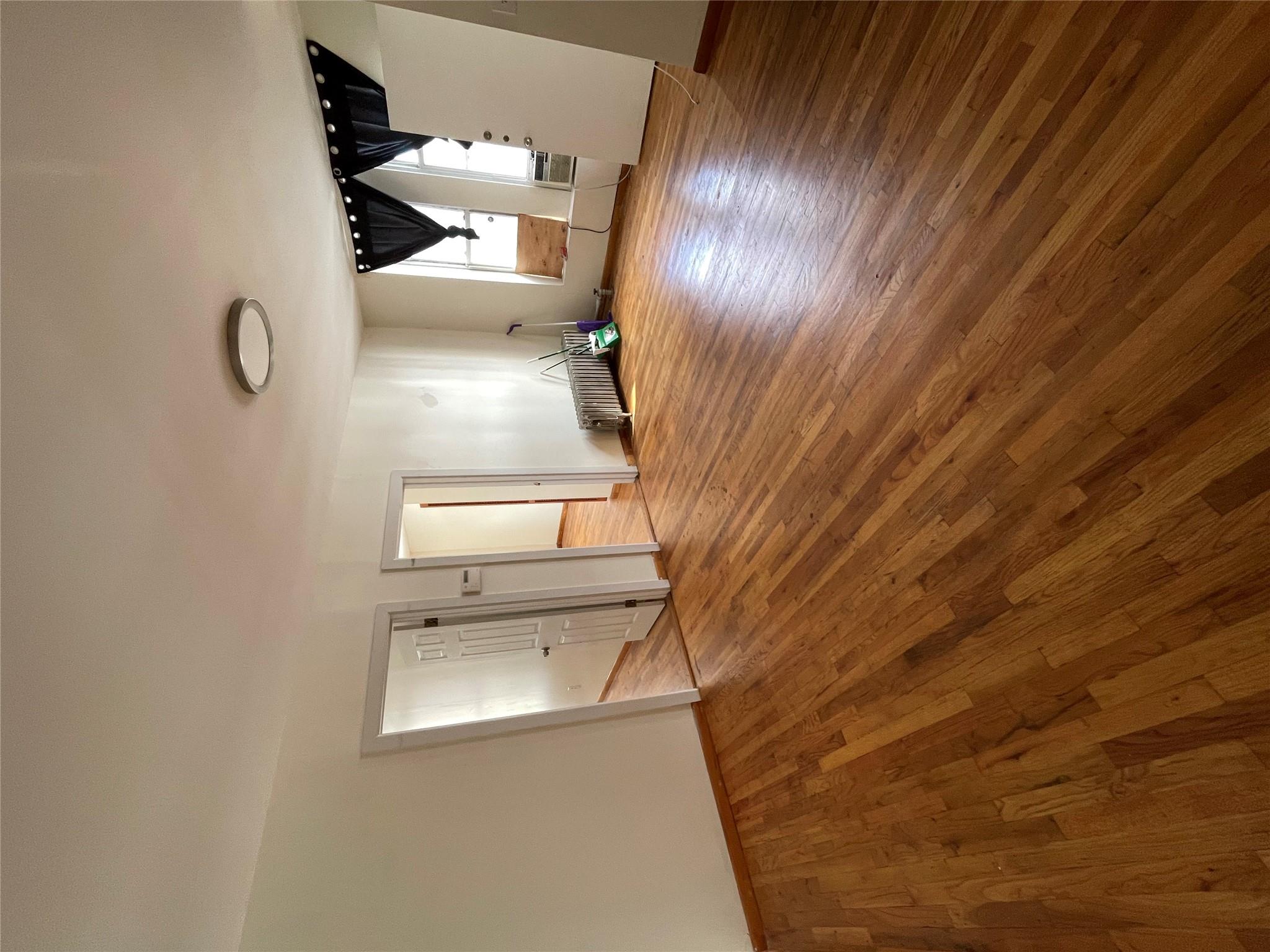 41-10 29th Street # 2nd Fl, Long Island City, NY 11101
