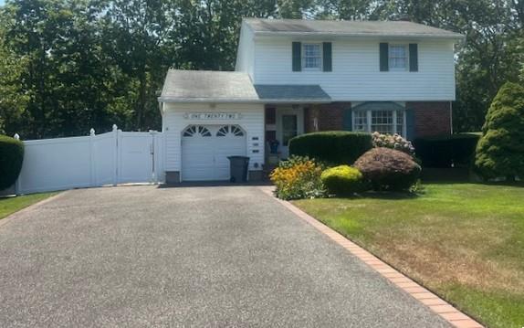 122 Fawn Court, East Islip, NY 11730