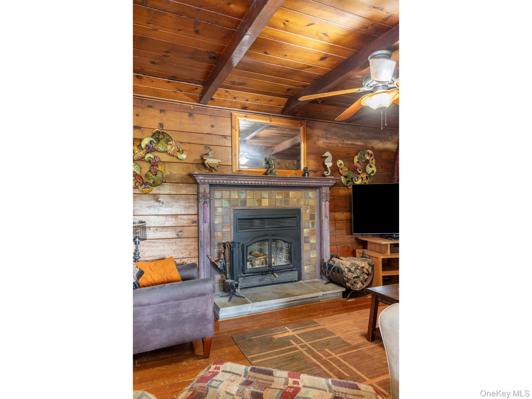 174 North Drive, Saugerties, NY 12477