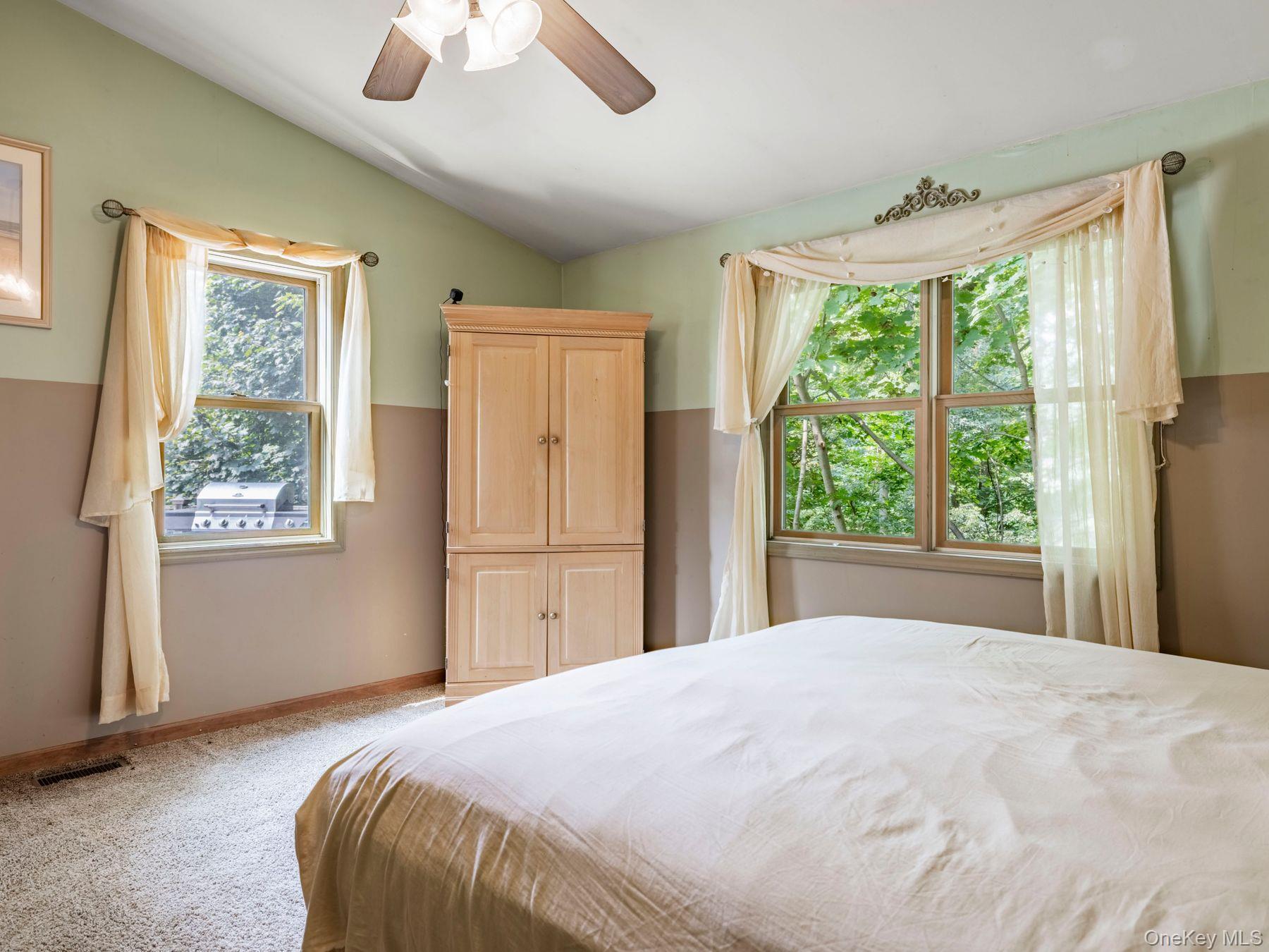 174 North Drive, Saugerties, NY 12477