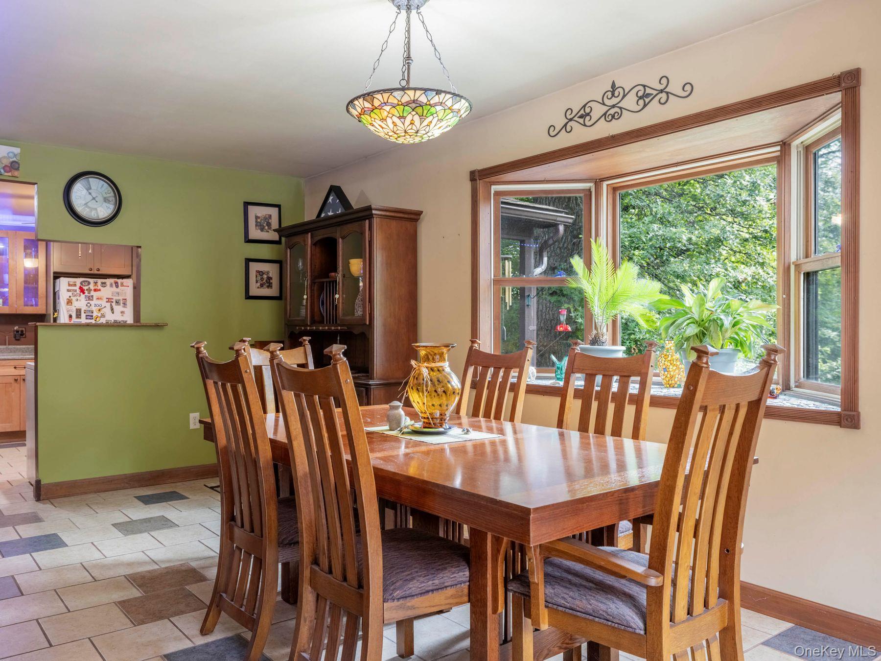 174 North Drive, Saugerties, NY 12477