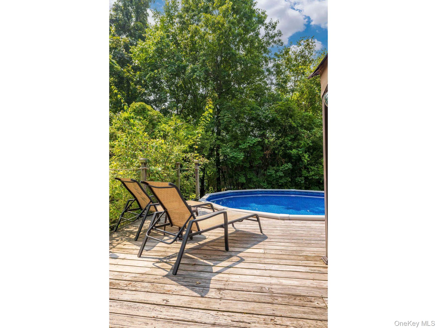 174 North Drive, Saugerties, NY 12477