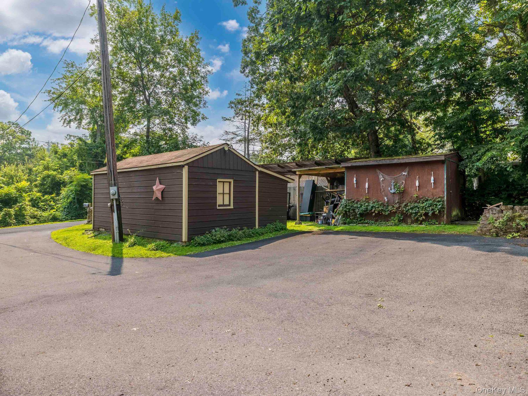 174 North Drive, Saugerties, NY 12477