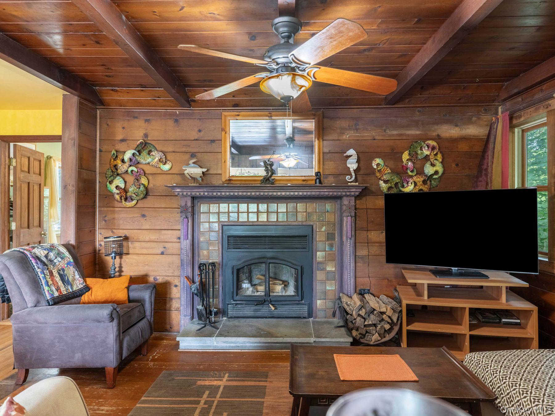 174 North Drive, Saugerties, NY 12477