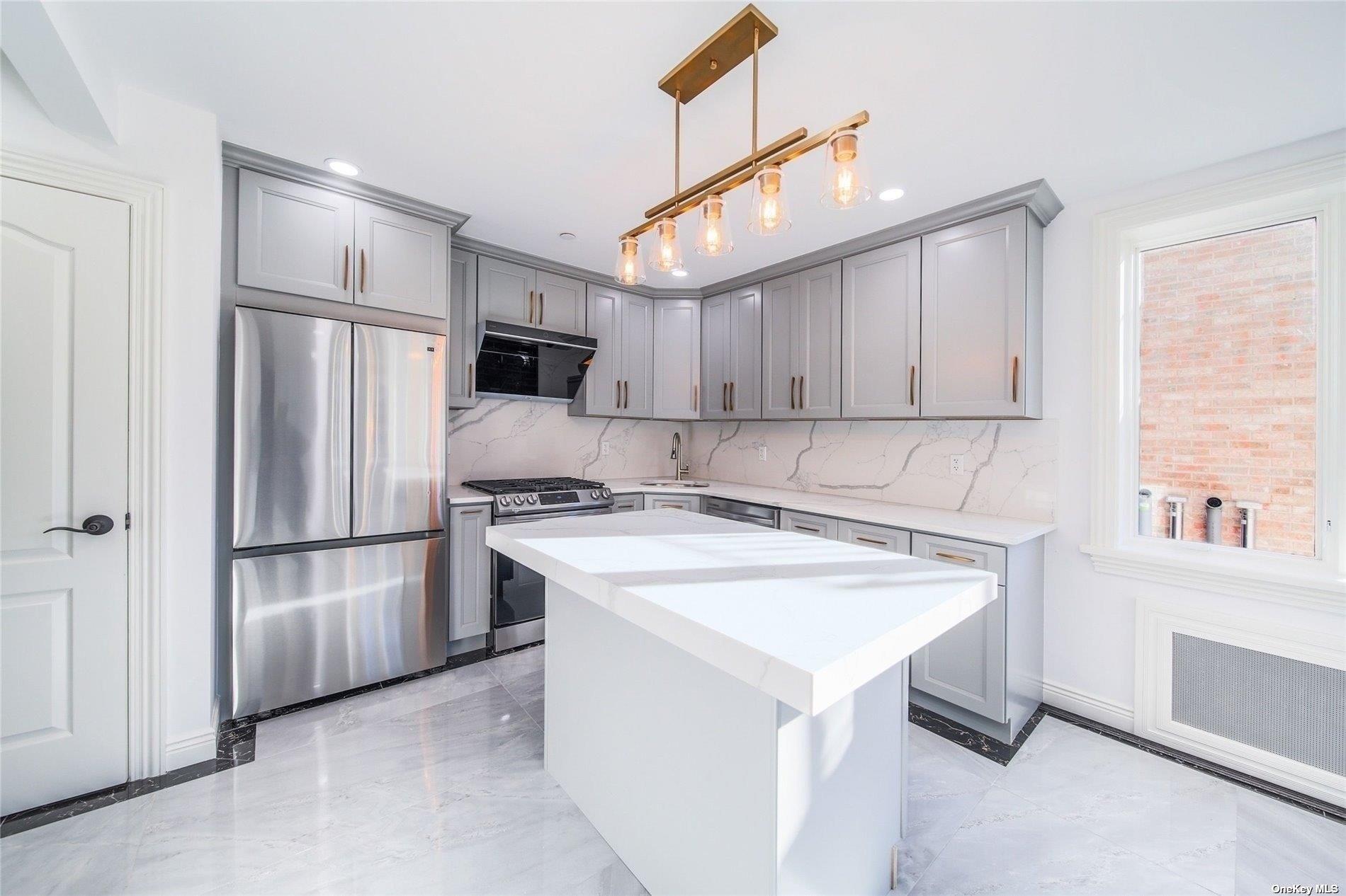 715 College Place, College Point, NY 11356