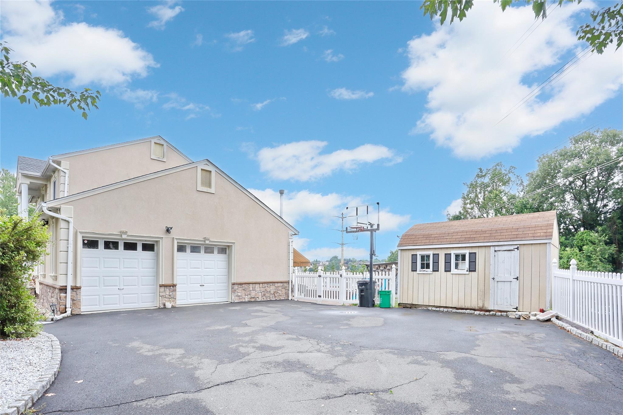 27 Ossman Drive, Pomona, NY 10970