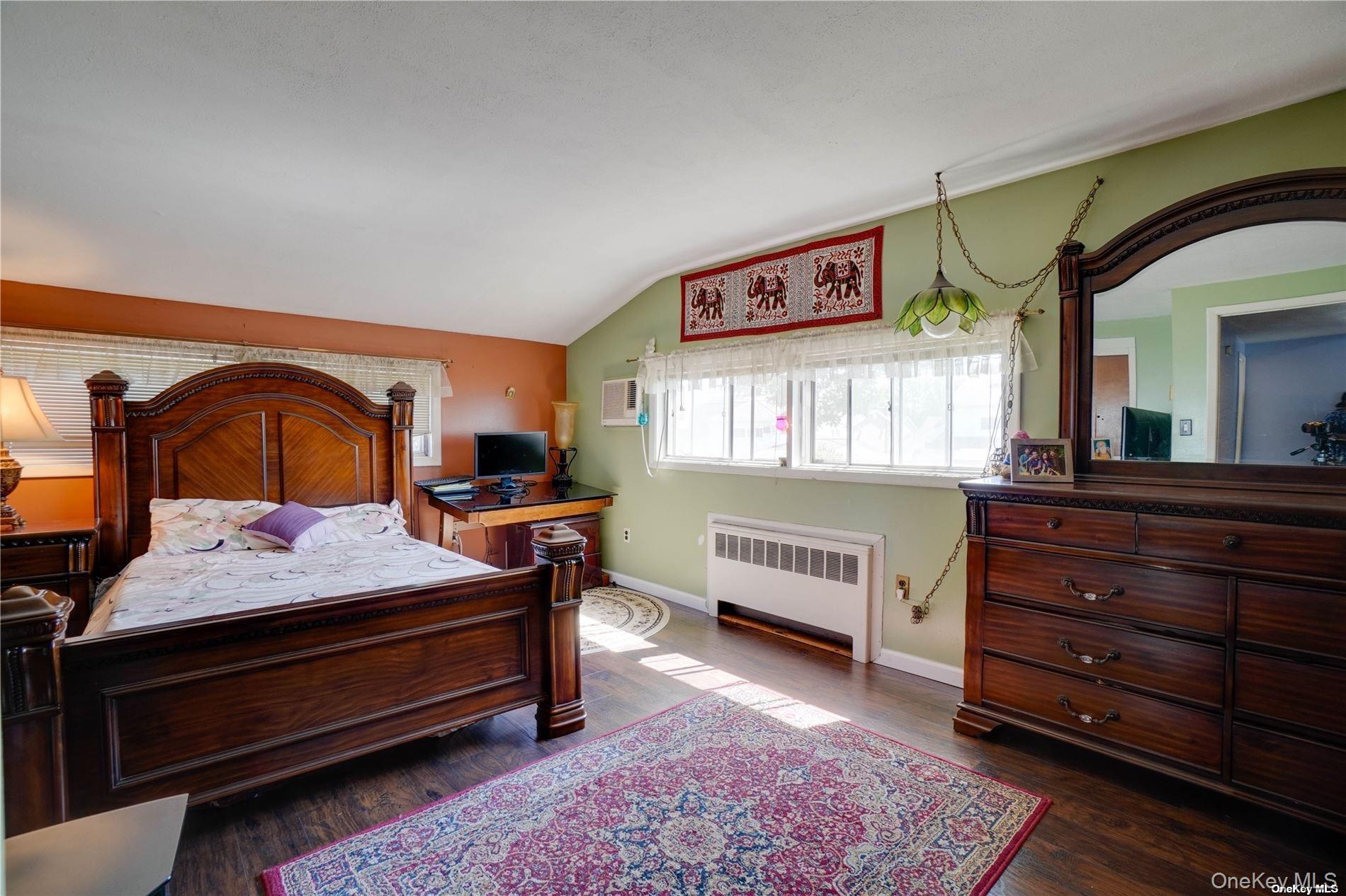 20 Basket Lane, Hicksville, NY 11801