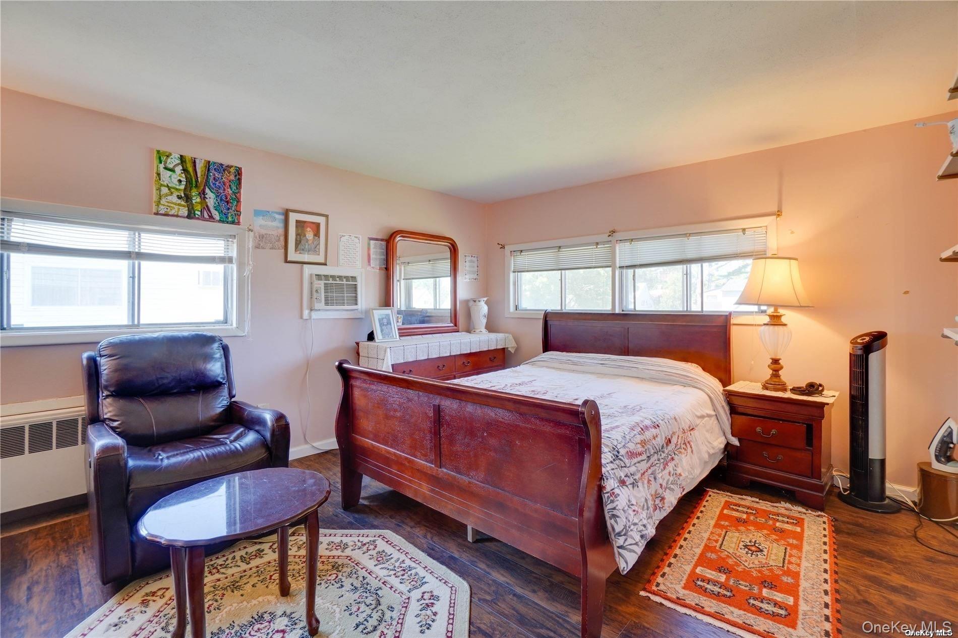 20 Basket Lane, Hicksville, NY 11801