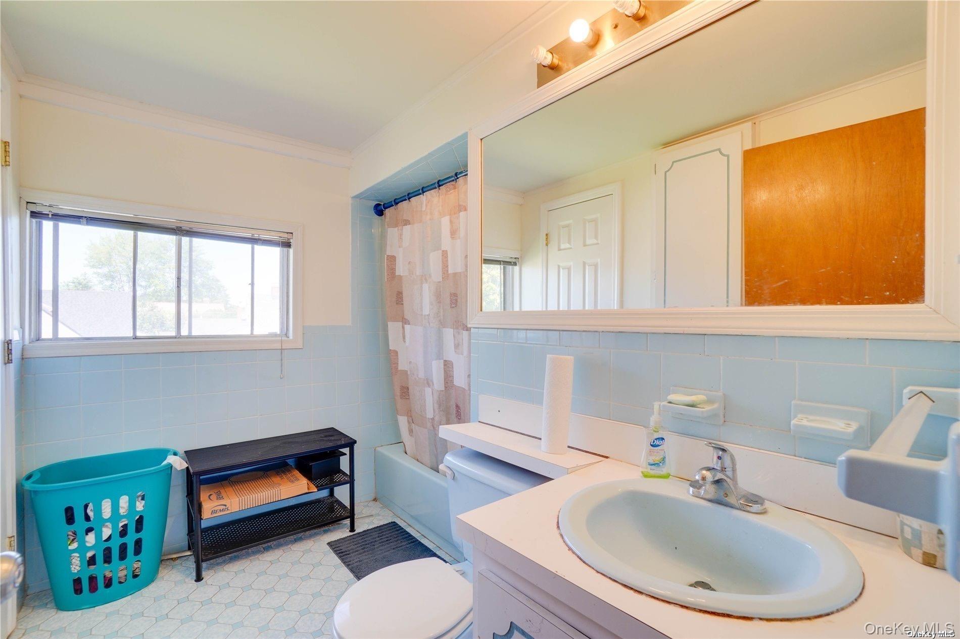 20 Basket Lane, Hicksville, NY 11801