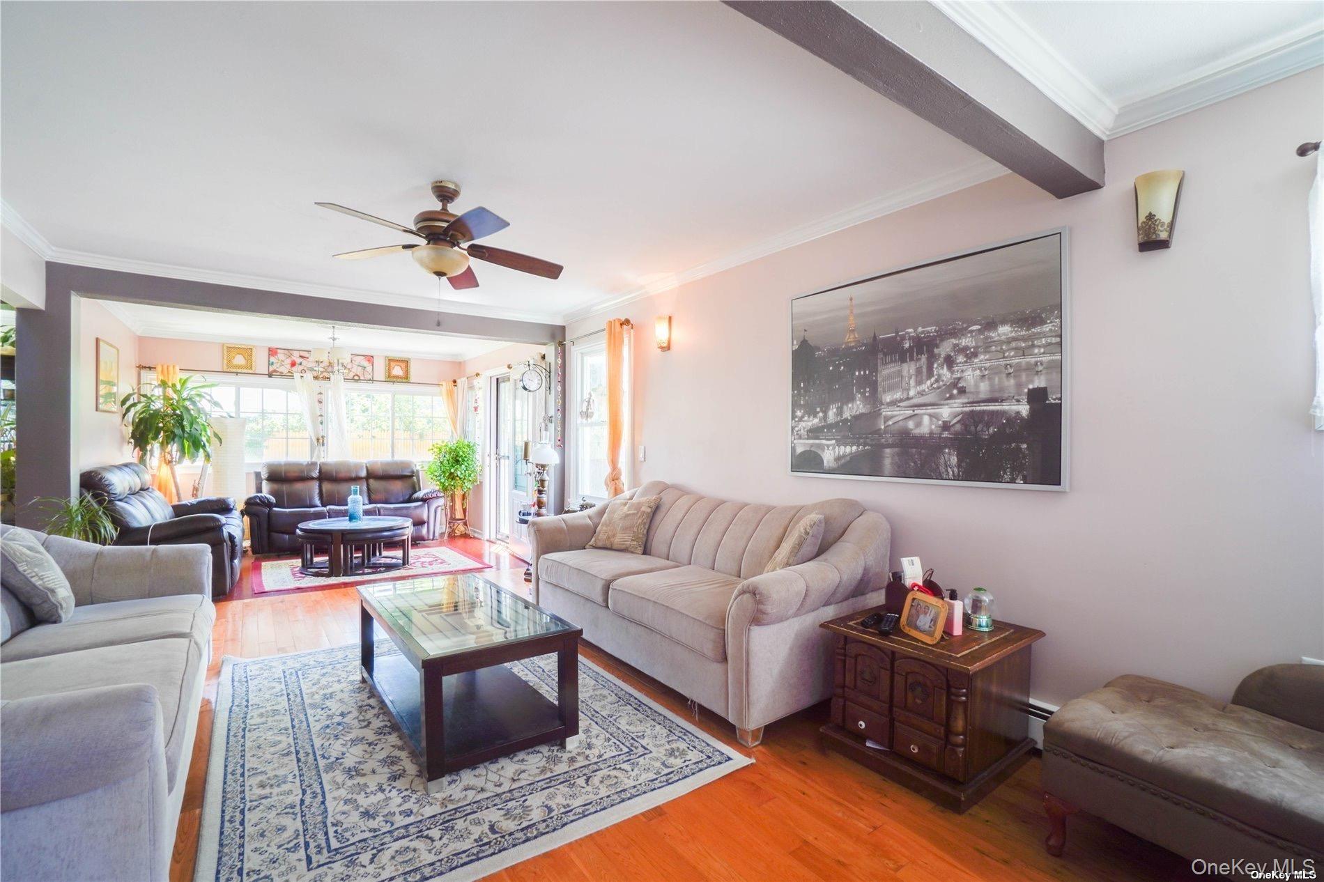 20 Basket Lane, Hicksville, NY 11801