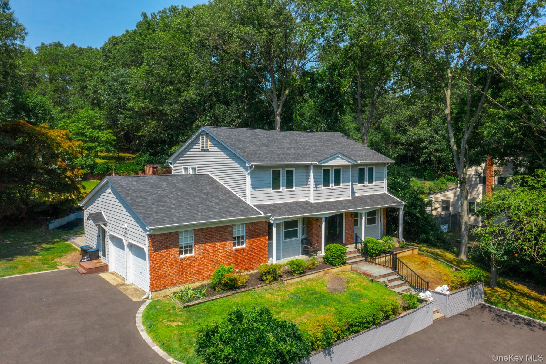 45 Grandview Lane, Smithtown, NY 11787