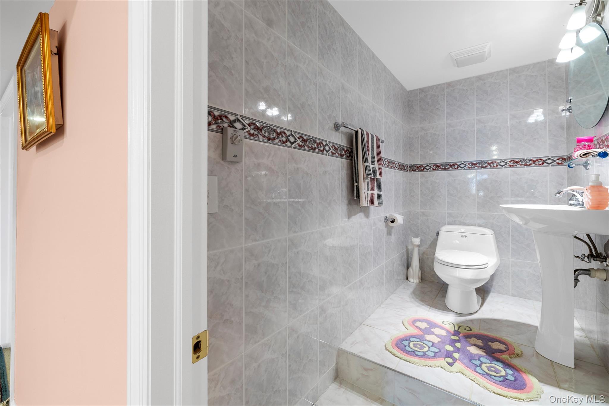 14 Burma Road, Marlboro, NY 12542