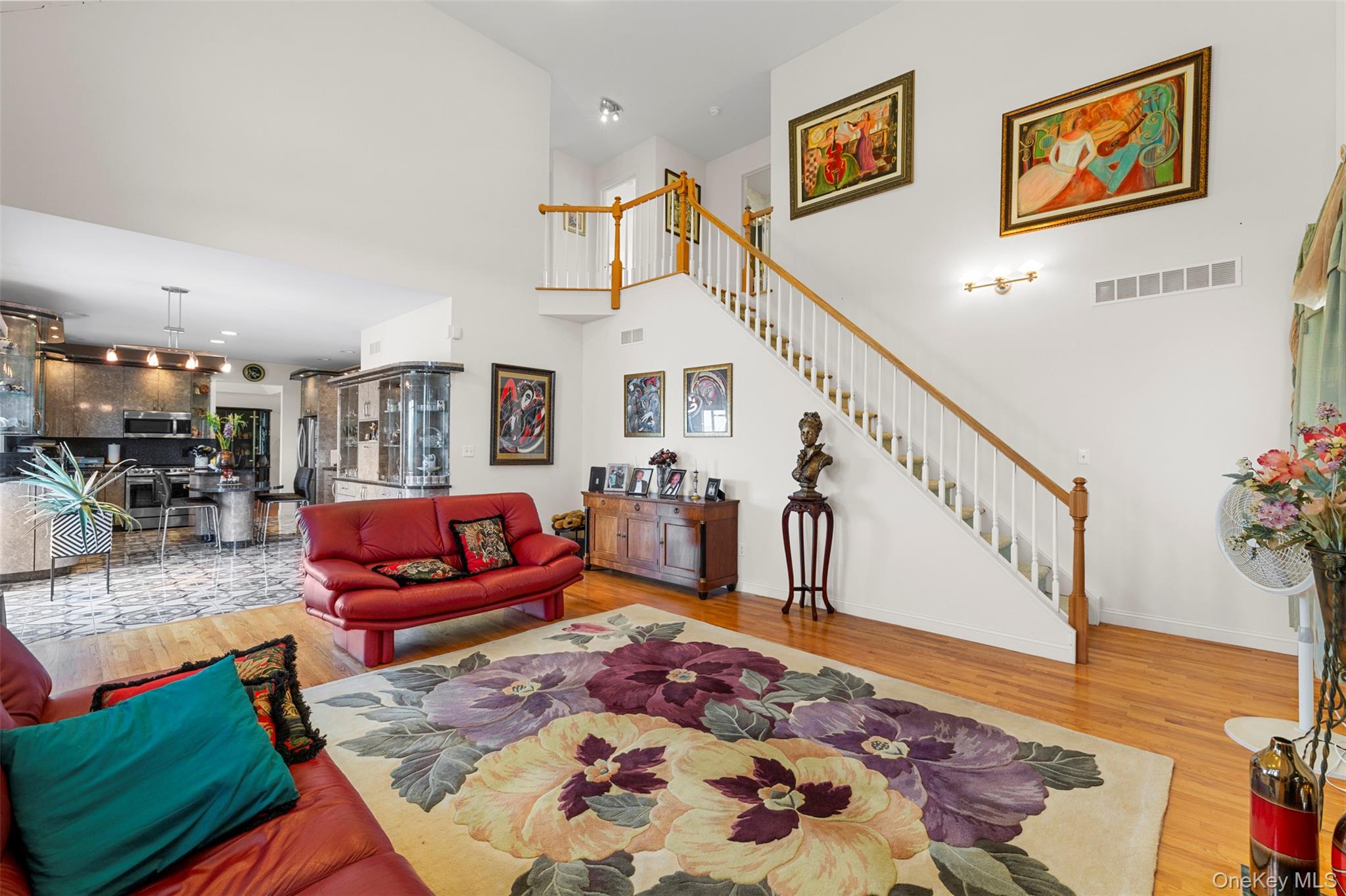 14 Burma Road, Marlboro, NY 12542