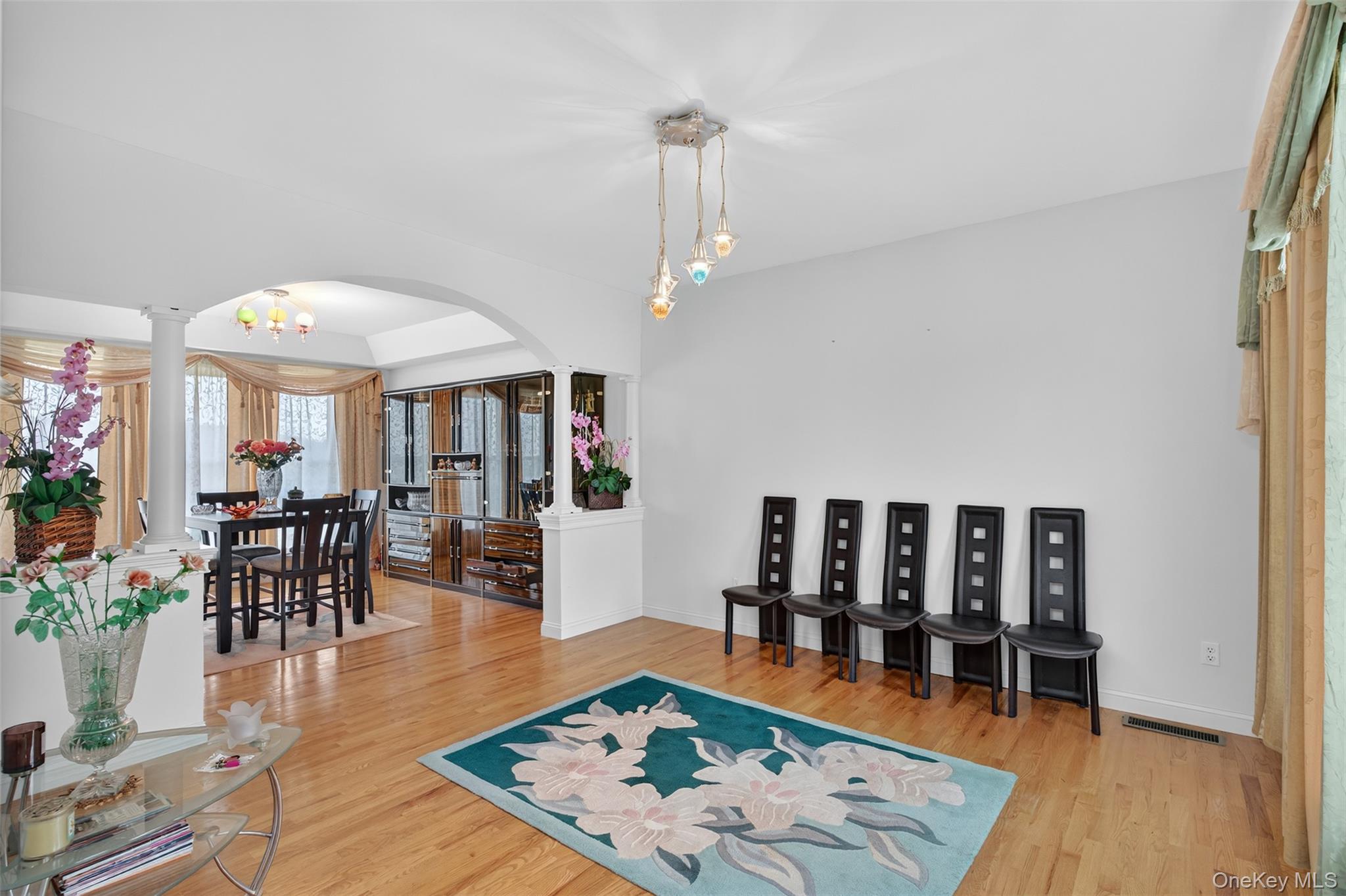 14 Burma Road, Marlboro, NY 12542