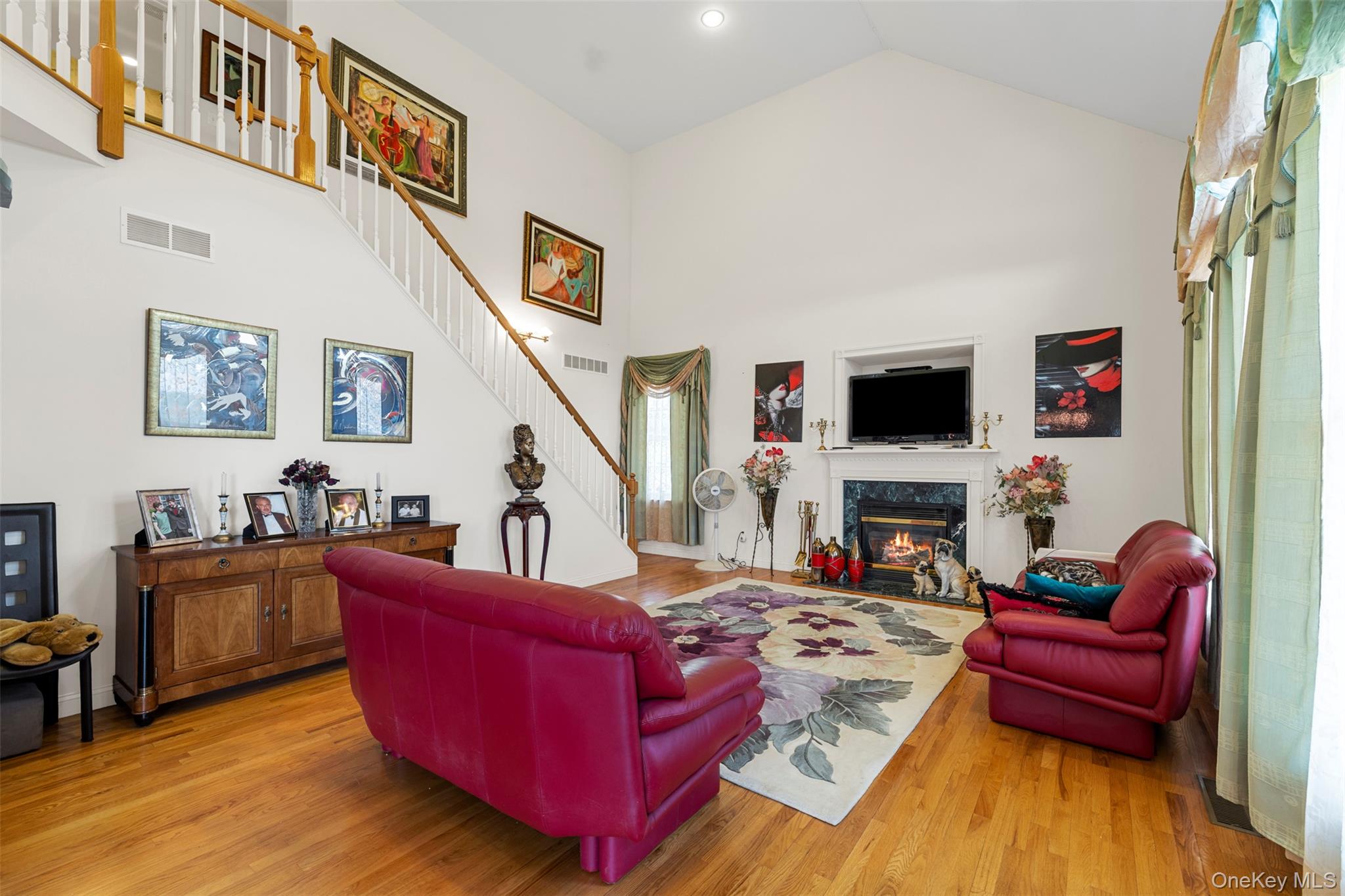 14 Burma Road, Marlboro, NY 12542