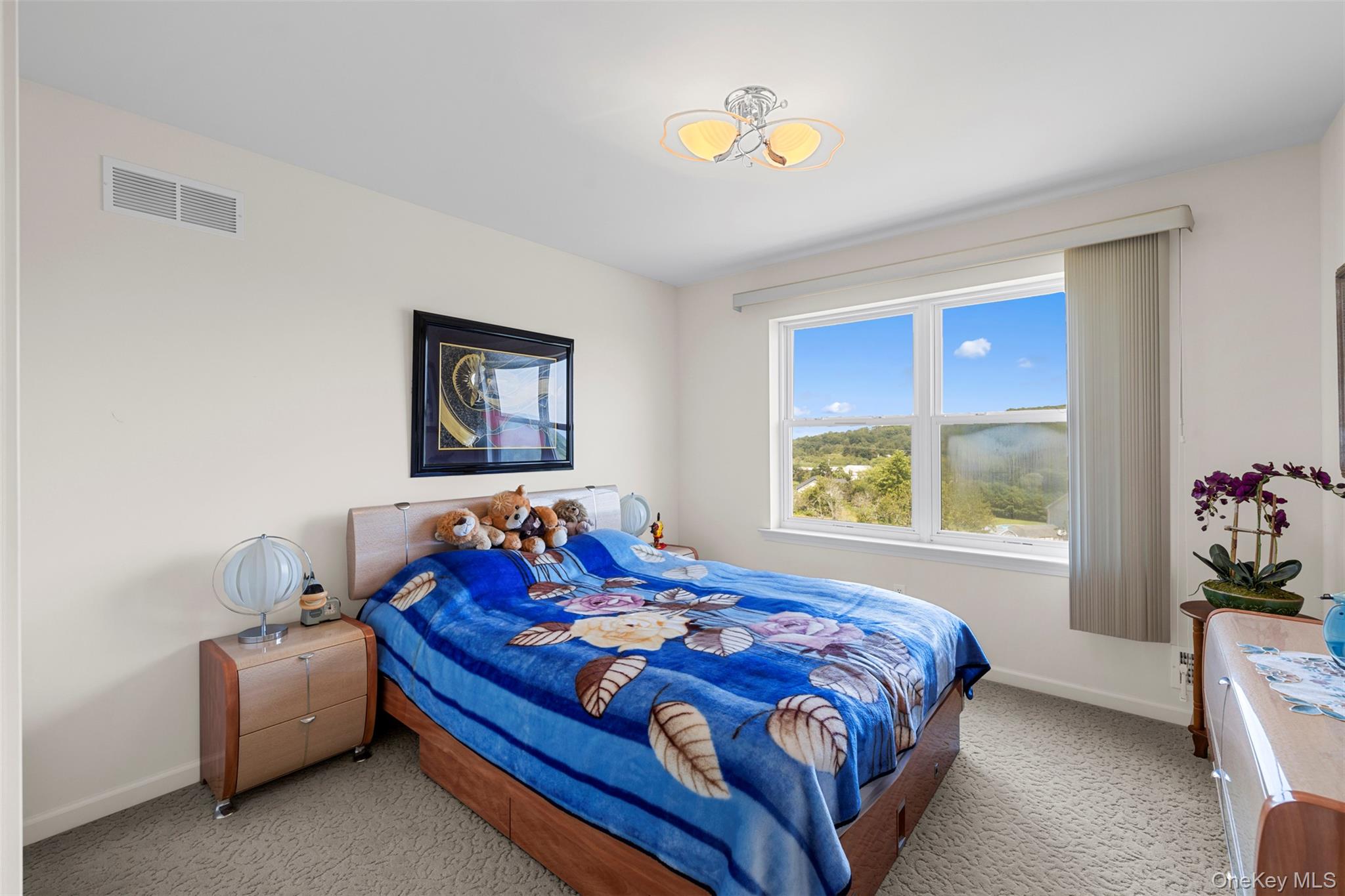 14 Burma Road, Marlboro, NY 12542