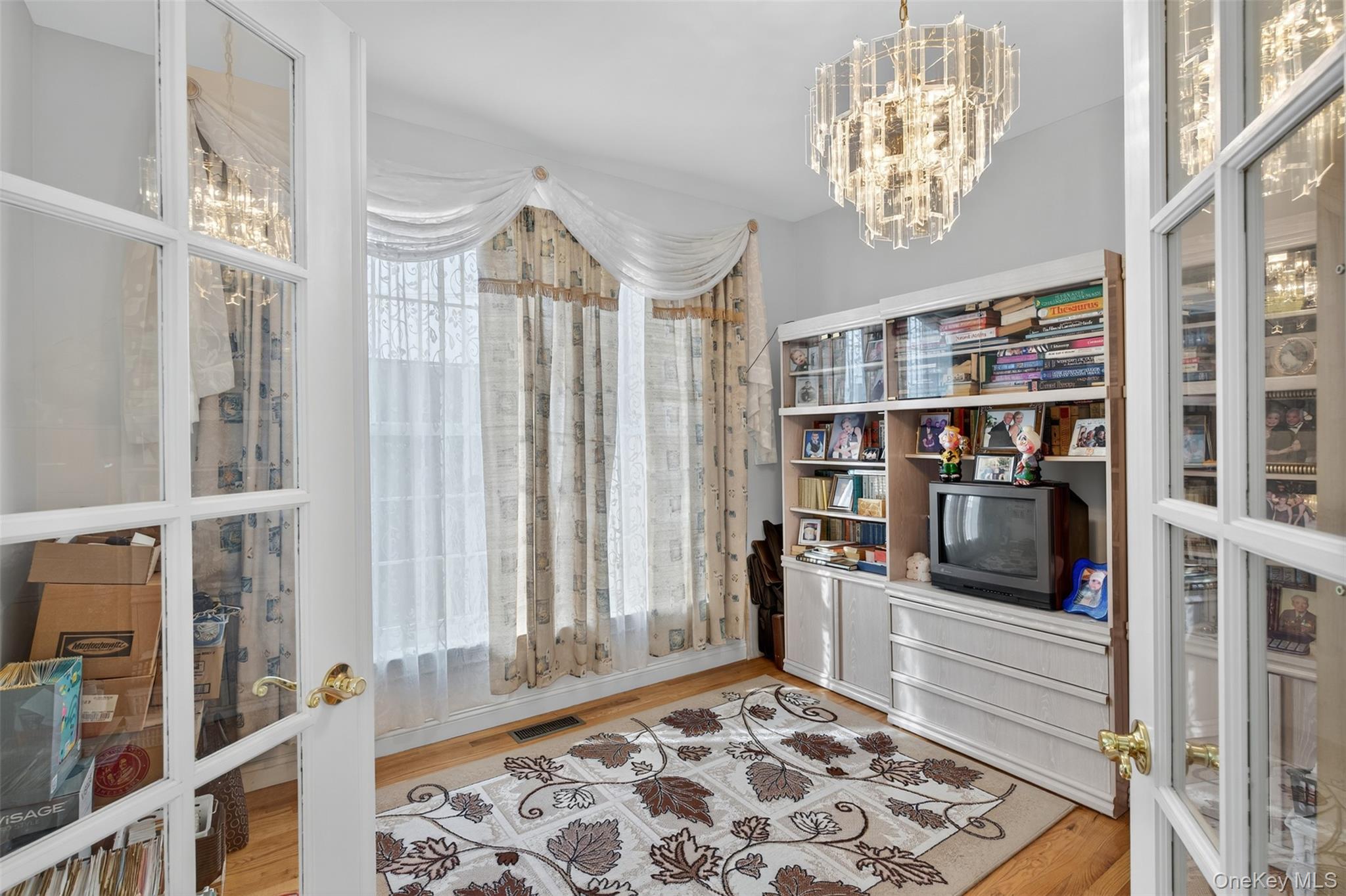 14 Burma Road, Marlboro, NY 12542