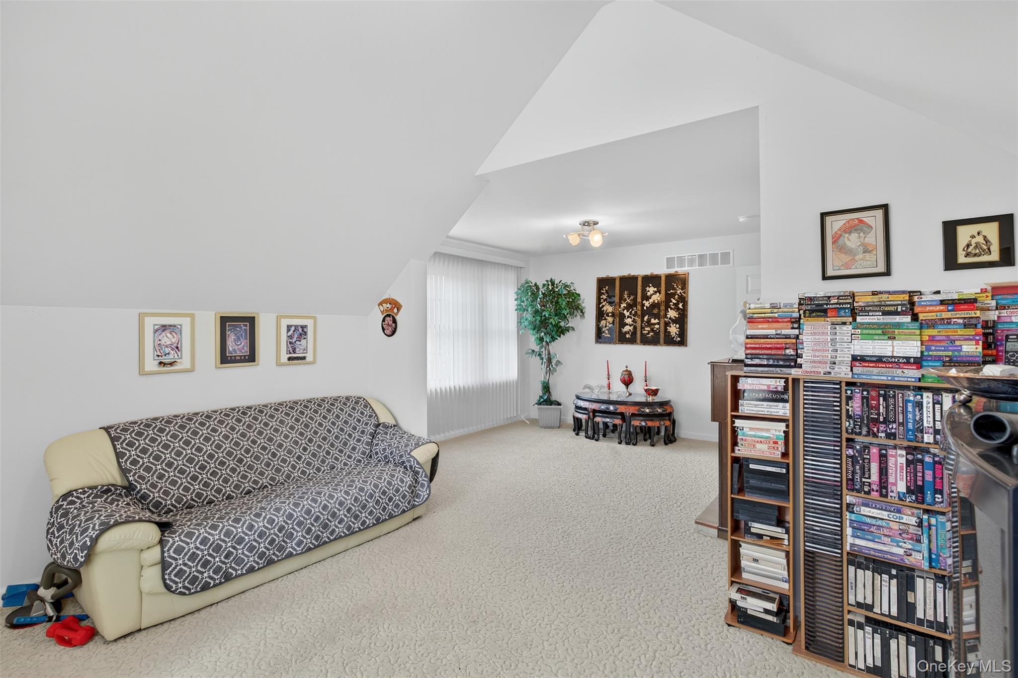 14 Burma Road, Marlboro, NY 12542