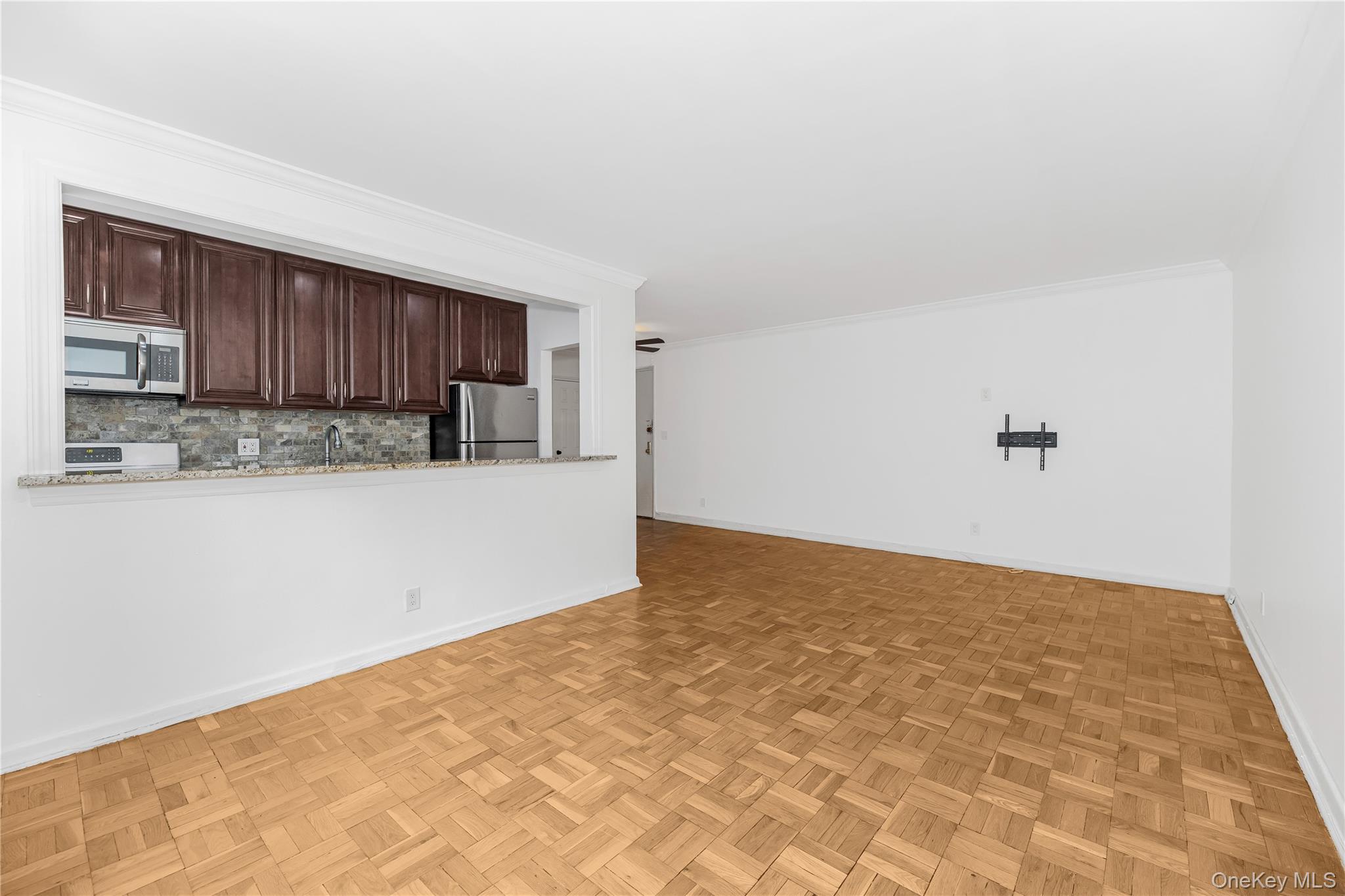 1 Vincent Road # 1G, Bronxville, NY 10708