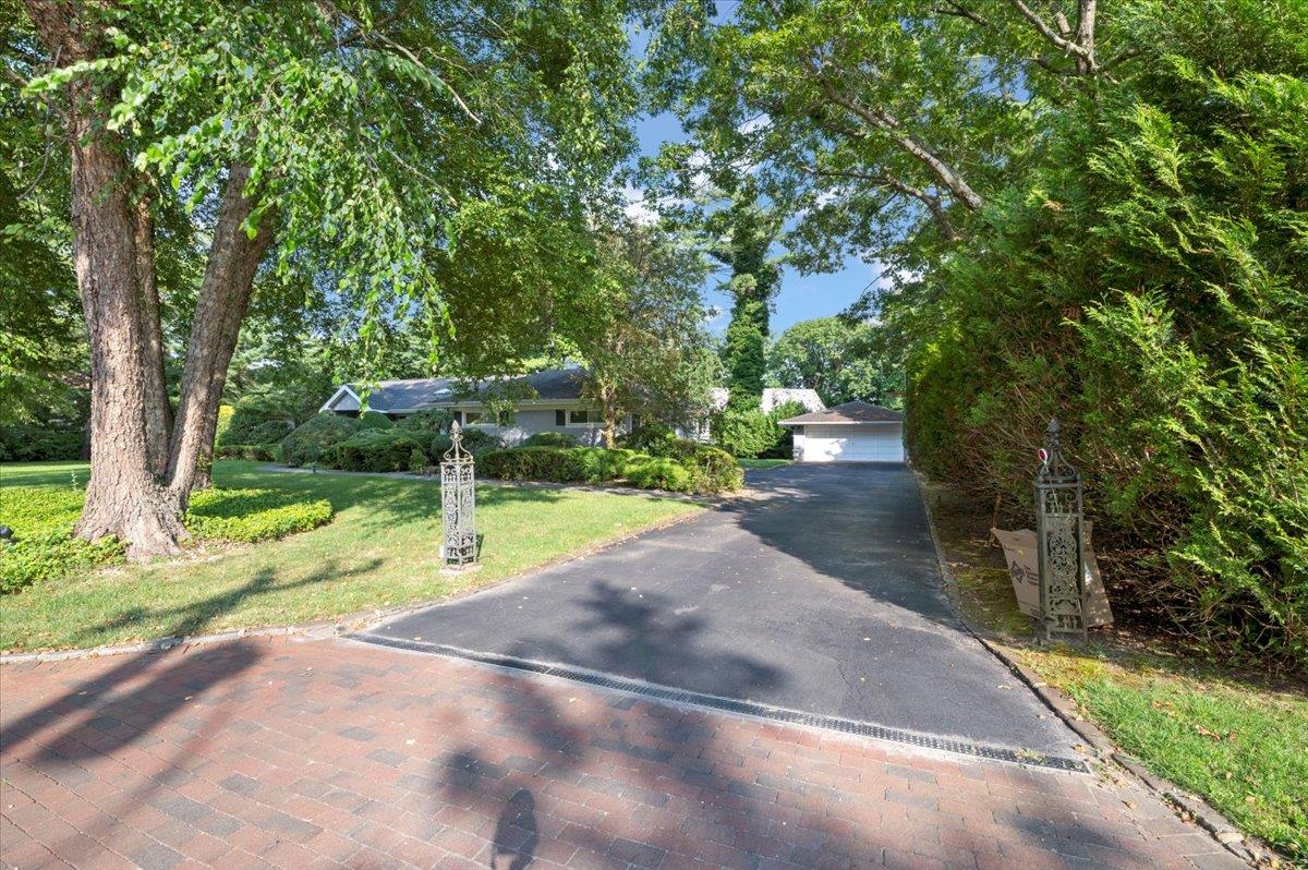 235 Ocean Avenue, Lawrence, NY 11559