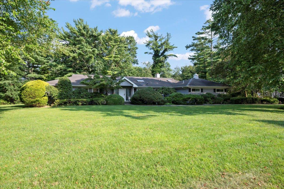 235 Ocean Avenue, Lawrence, NY 11559