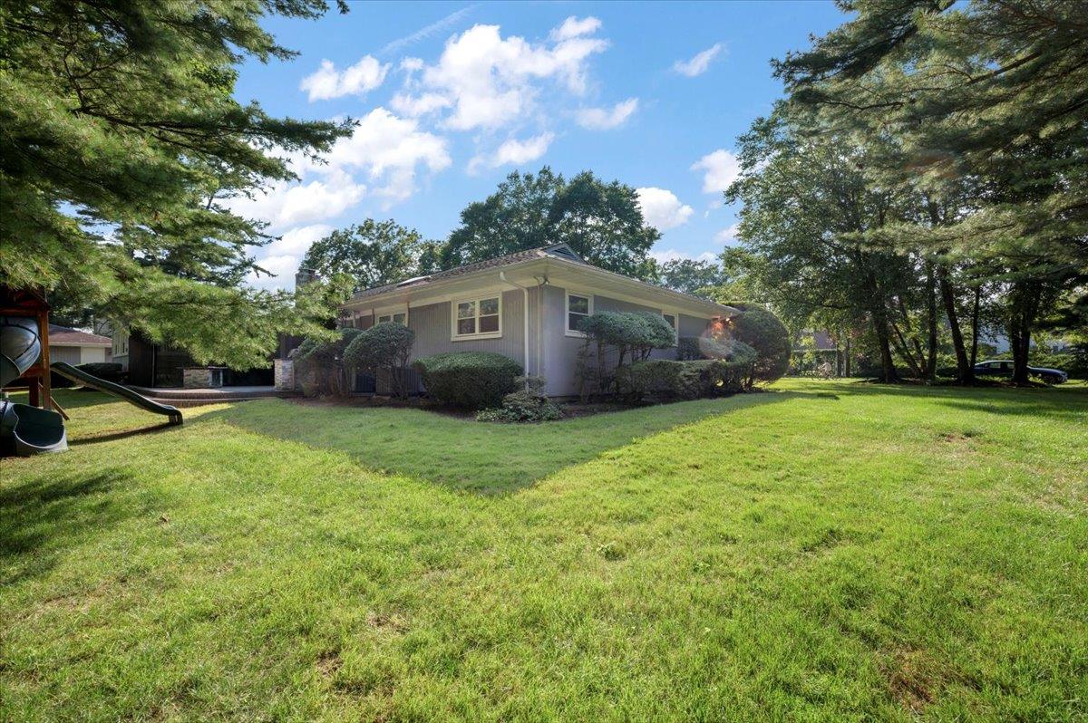 235 Ocean Avenue, Lawrence, NY 11559