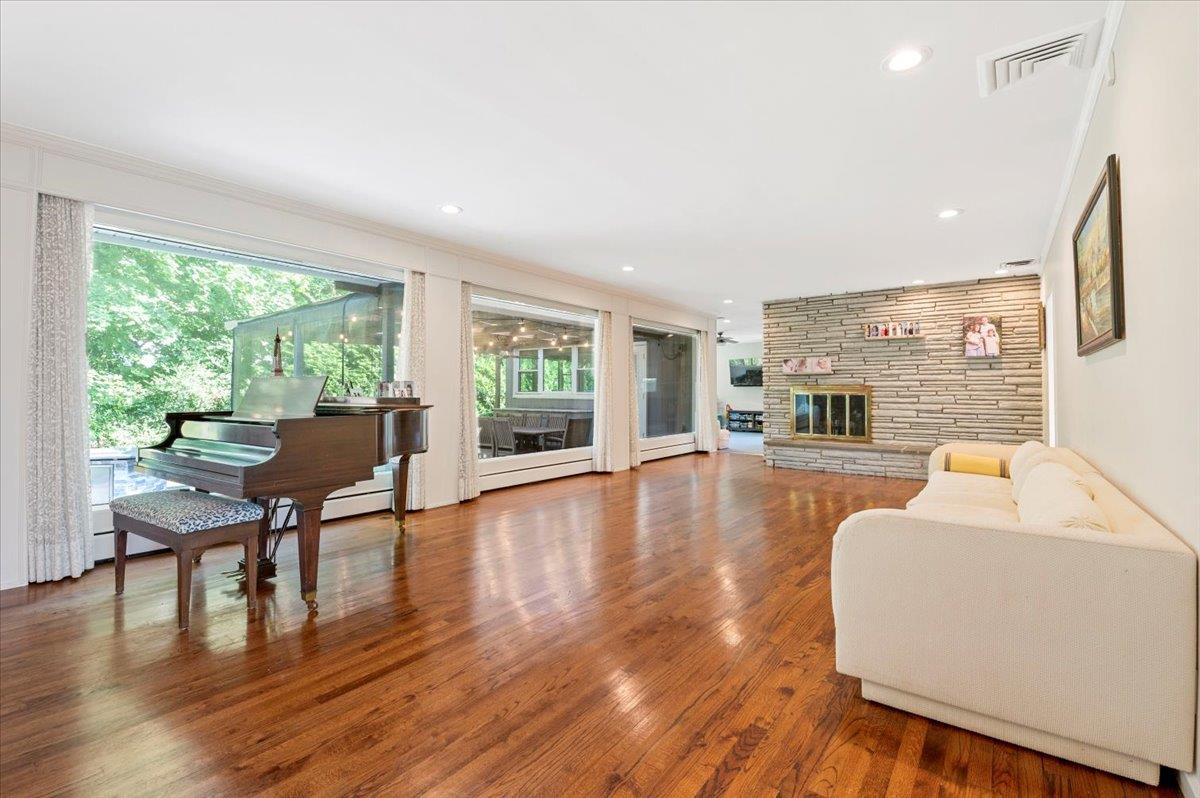 235 Ocean Avenue, Lawrence, NY 11559