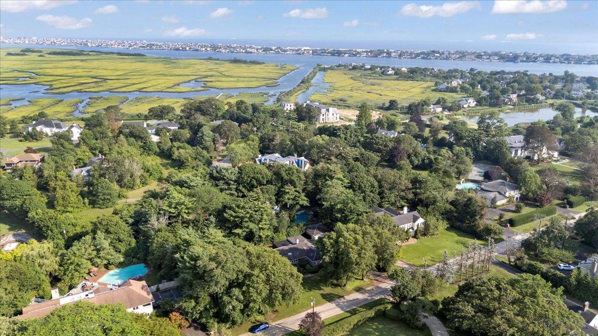 235 Ocean Avenue, Lawrence, NY 11559