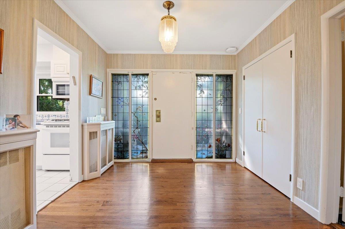 235 Ocean Avenue, Lawrence, NY 11559