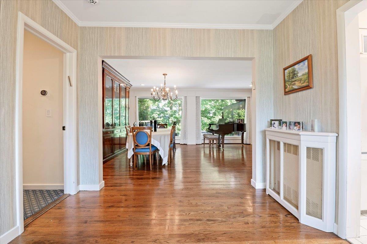 235 Ocean Avenue, Lawrence, NY 11559