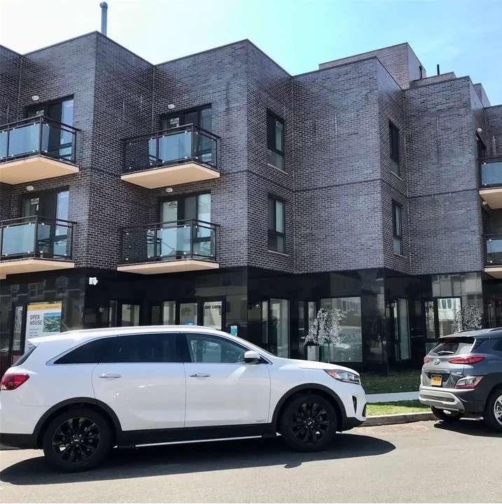 214-10 15 Avenue # 2F, Bayside, NY 11360